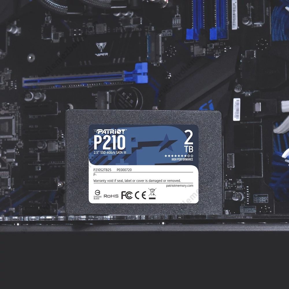 PATRIOT P210 2,5 COL MÉRETŰ SATA III 520/430 MB/s 7mm SSD MEGHAJTÓ 2TB